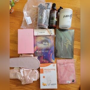 Set of personal items